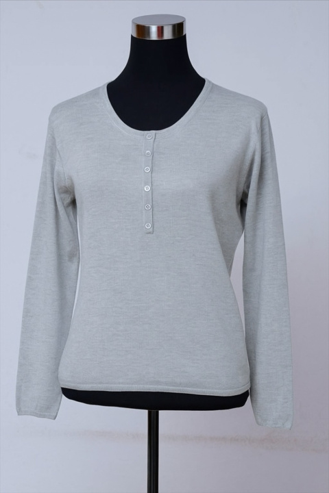 Cashmere R-Neck Pullover with Front show Buttons